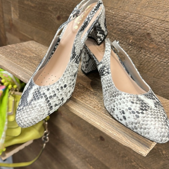 Grey Snakeskin slingback block heel Easy Spirit Size 8 - Picture 1 of 6